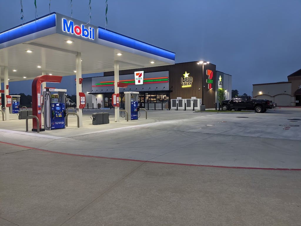 711